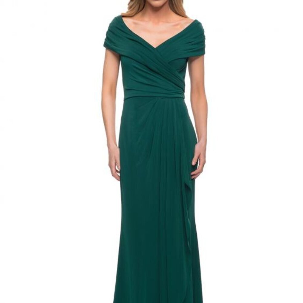 SALE NWT La Femme 26519SC Jersey Military Ball Emerald size 8